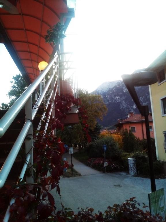 Alloggio Ponte Dei Cavalleggeri Hotel Trento Exterior photo